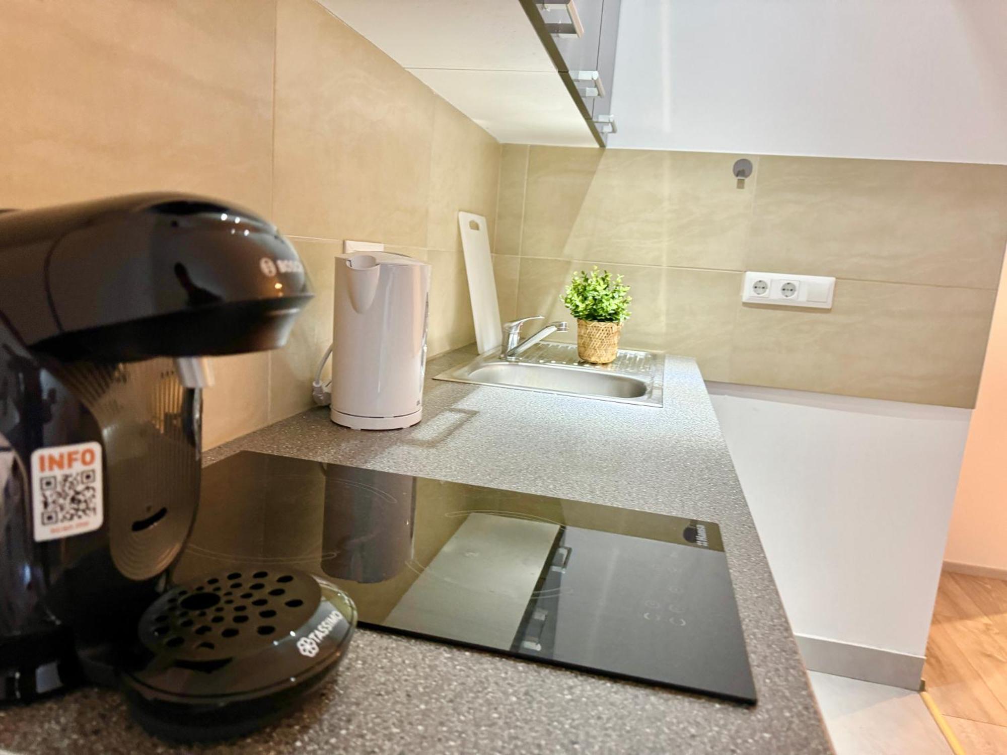 Prime Suites Near Schoenbrunn Castle Wien Eksteriør billede